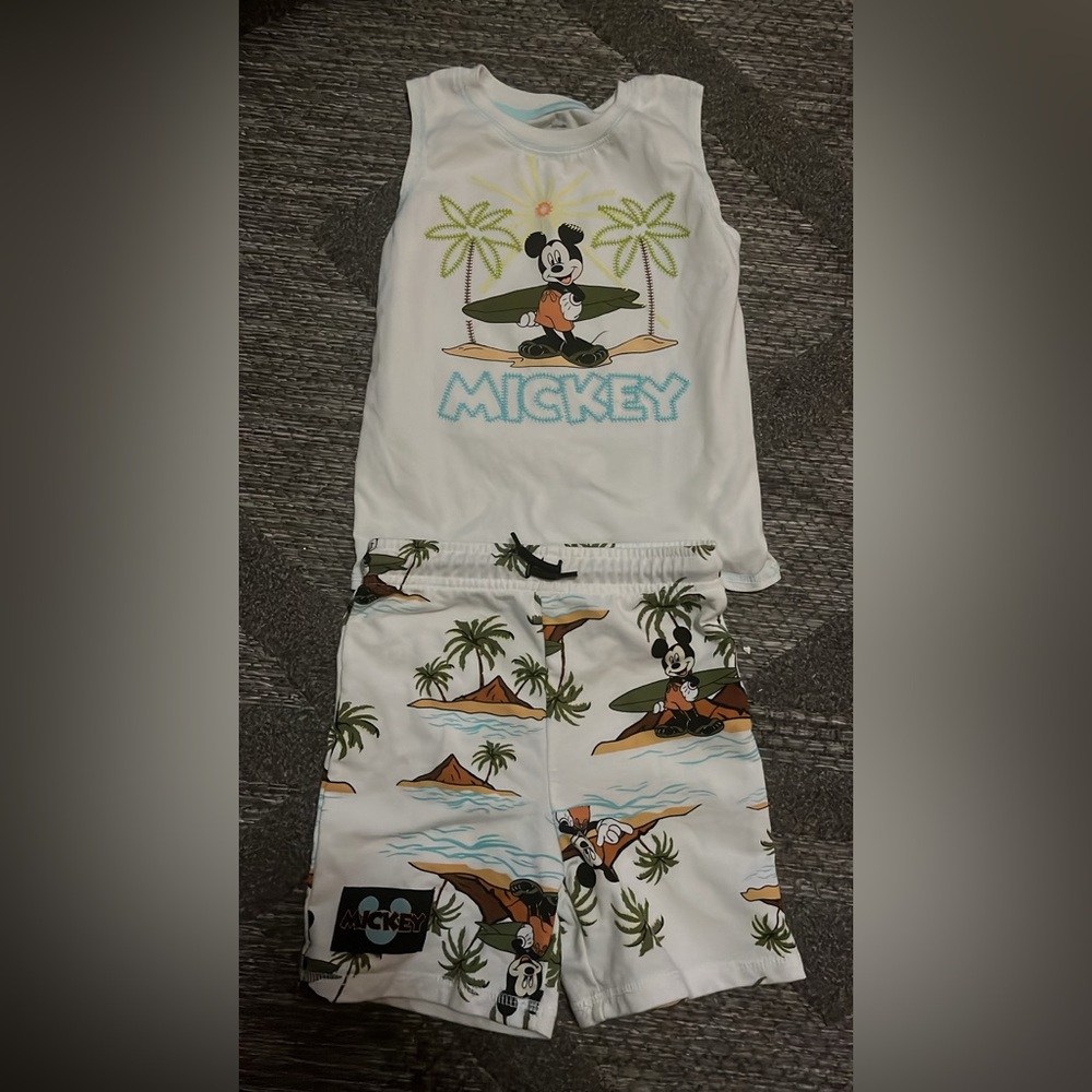 Mickey Mouse Surfing  Set